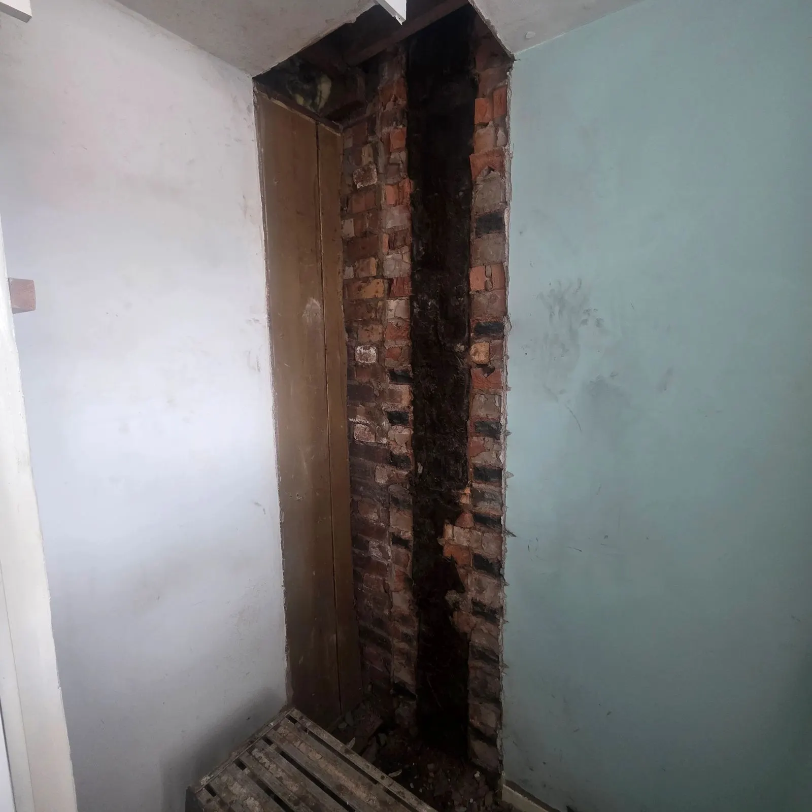 How do we check if a chimney has been properly removed.